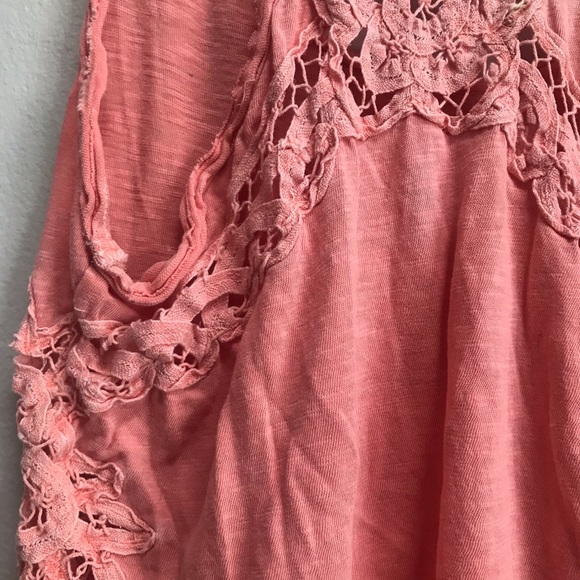 Light pink Free People lace tank top - Size Medium - Picture 5 of 8